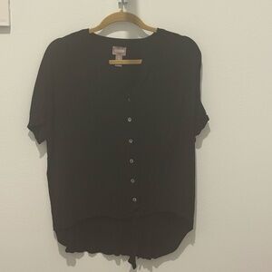Chico's Size 1 black button down tie bottom shirt